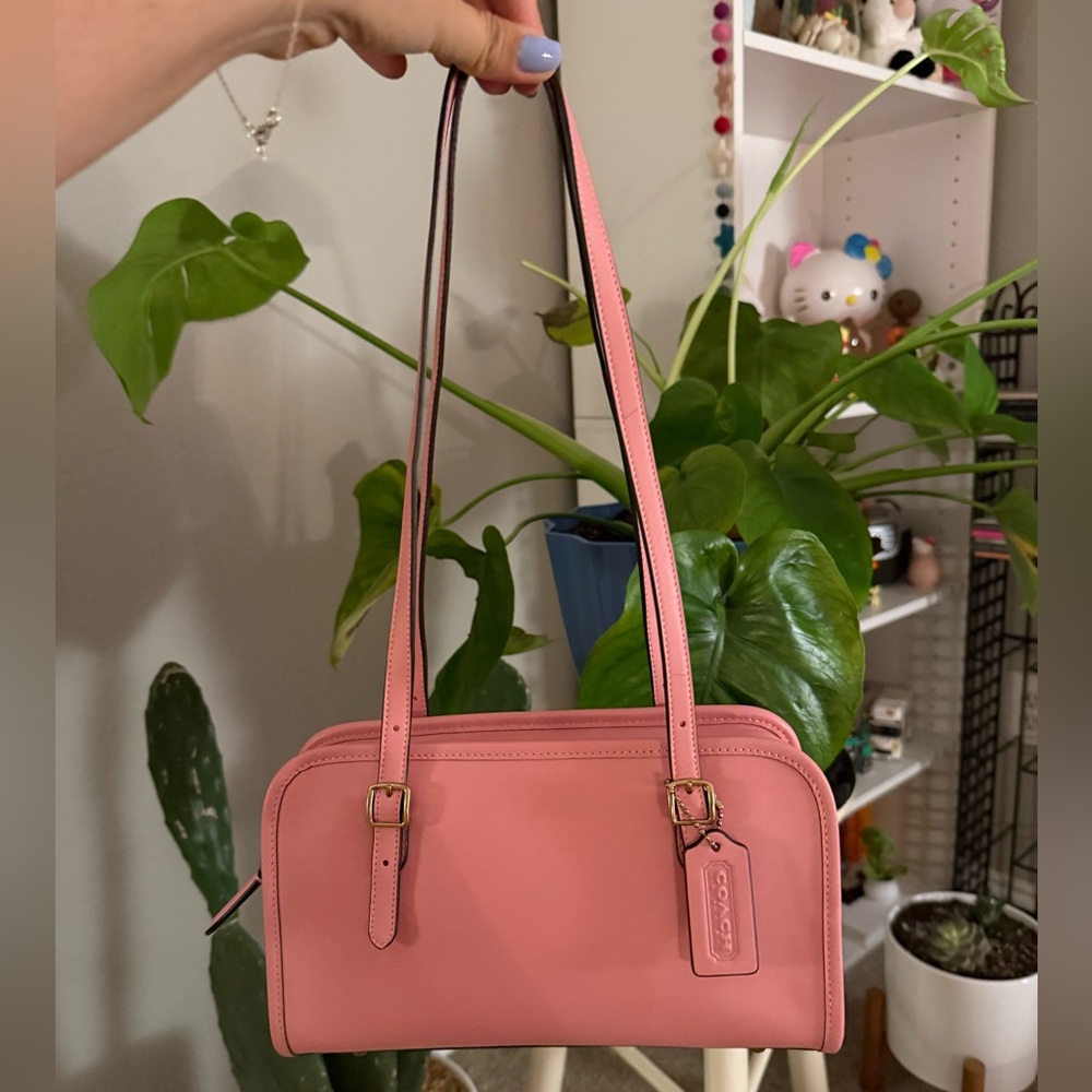 Coach Swing Zip Bubblegum Pink Shoulder Bag